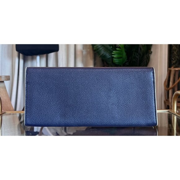 Beautiful Authentic Tory Burch Navy Blue and White Leather Serif Clutch - Picture 3 of 10